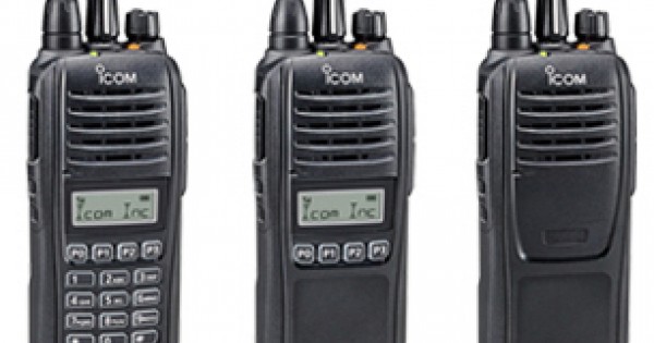 Icom F2000 UHF 400-470 16 ch Business Radio BP279 Battery Free Programming 